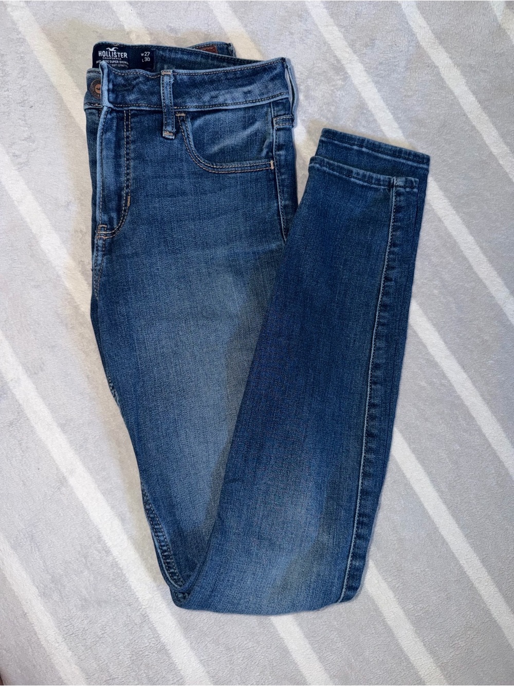 Hollister Women's Skinny Jeans - Medium Blue Washed
